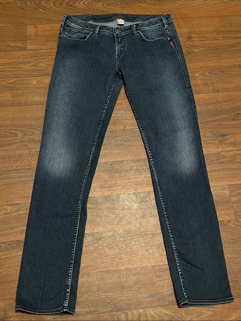 Silver Jeans Sienna Straight Leg Size 32x32
